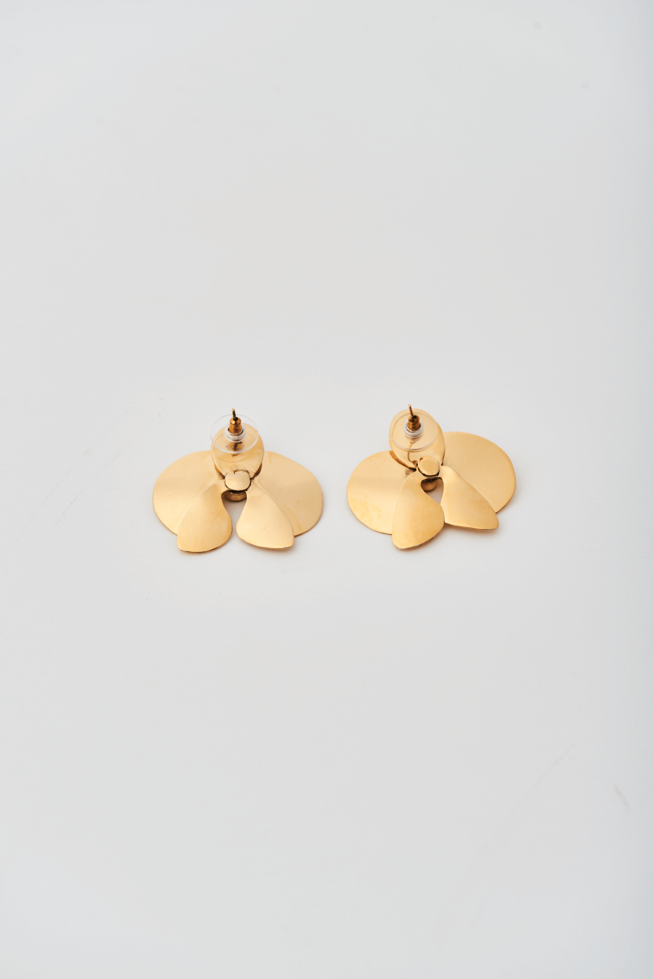 Shop Deviendra Stud Earrings by We Are NBO on Arrai. Discover stylish, affordable clothing, jewelry, handbags and unique handmade pieces from top Kenyan & African fashion brands prioritising sustainability and quality craftsmanship.
