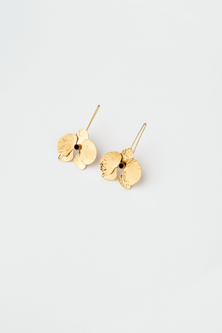 Shop Deviendra Pull Through Earrings by We Are NBO on Arrai. Discover stylish, affordable clothing, jewelry, handbags and unique handmade pieces from top Kenyan & African fashion brands prioritising sustainability and quality craftsmanship.