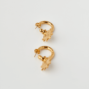 Shop Juwa Studs Earrings by We Are NBO on Arrai. Discover stylish, affordable clothing, jewelry, handbags and unique handmade pieces from top Kenyan & African fashion brands prioritising sustainability and quality craftsmanship.
