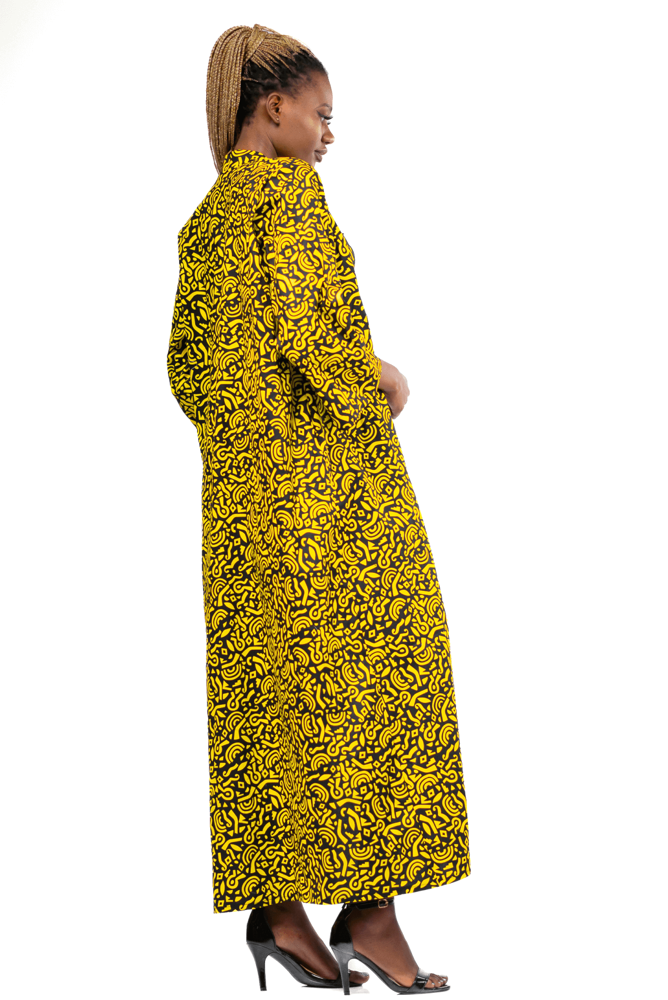 Shop Mimosa Printed Kimono by Cyami Custom Fit on Arrai. Discover stylish, affordable clothing, jewelry, handbags and unique handmade pieces from top Kenyan & African fashion brands prioritising sustainability and quality craftsmanship.