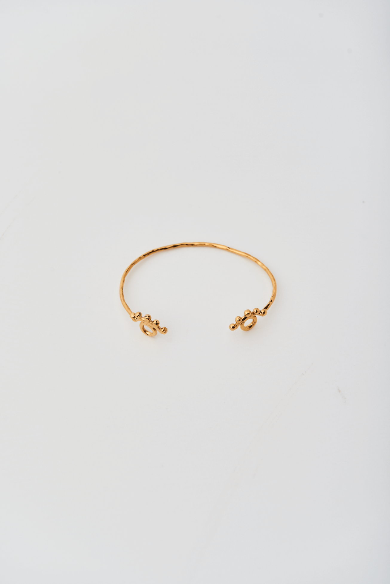 Shop Kuona Bracelet by We Are NBO on Arrai. Discover stylish, affordable clothing, jewelry, handbags and unique handmade pieces from top Kenyan & African fashion brands prioritising sustainability and quality craftsmanship.